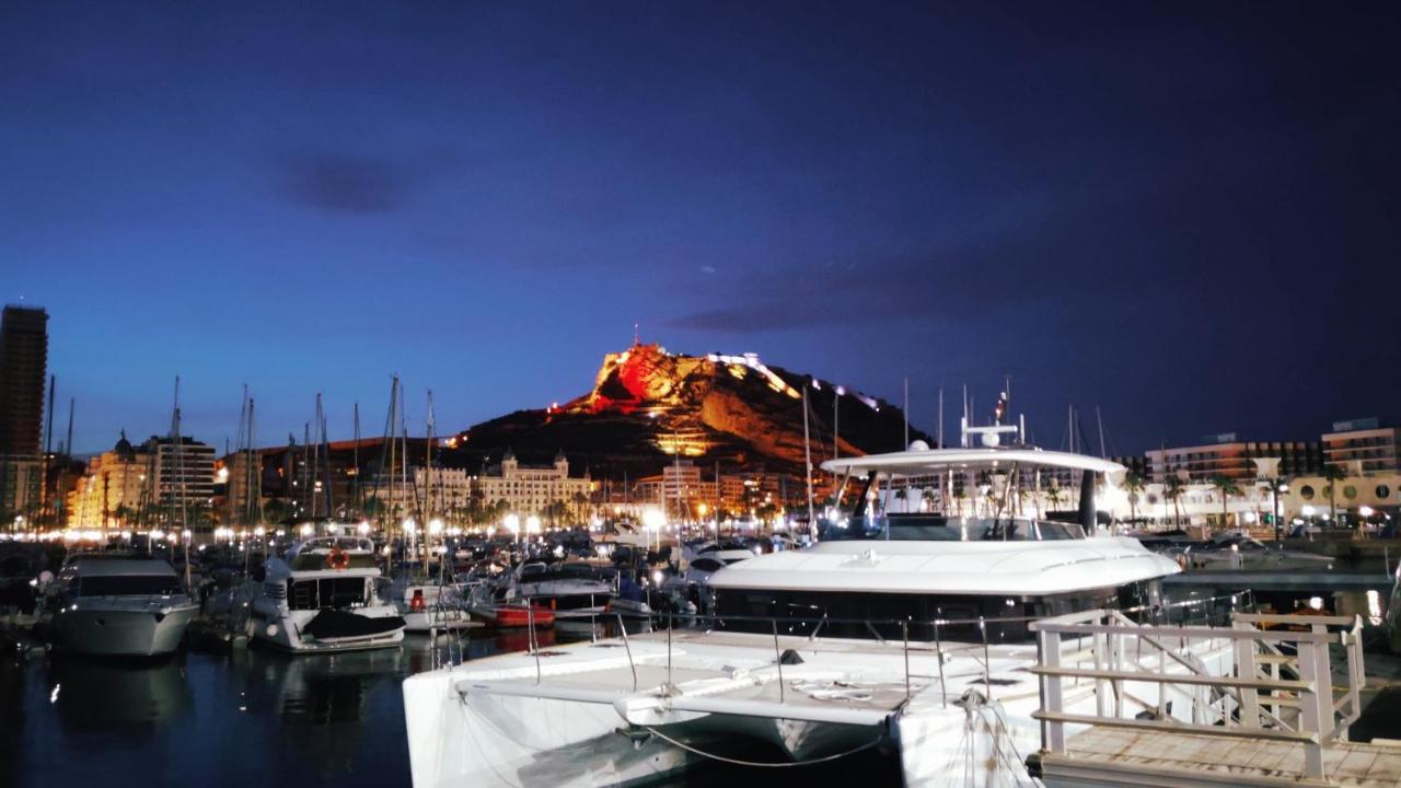 Charming Apartment In Alicante Near The Sea & City Center Exterior photo